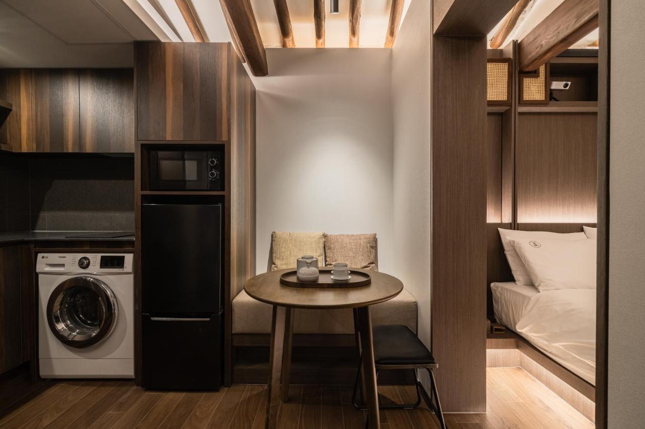 Warm Hearth - West *